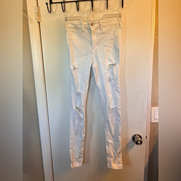 Hollister Size 5 Regular White Ripped Super Skinny Jeans Small - Picture 1 of 4